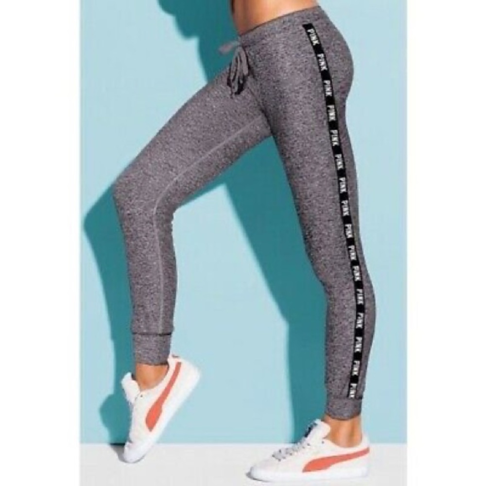 PINK Ultimate Yoga Jogger Pant